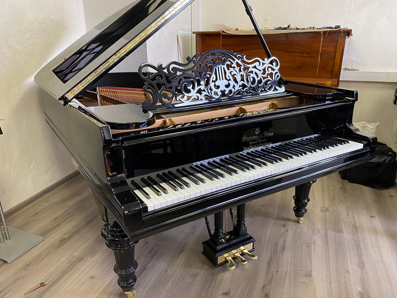 Стейнвей энд санс