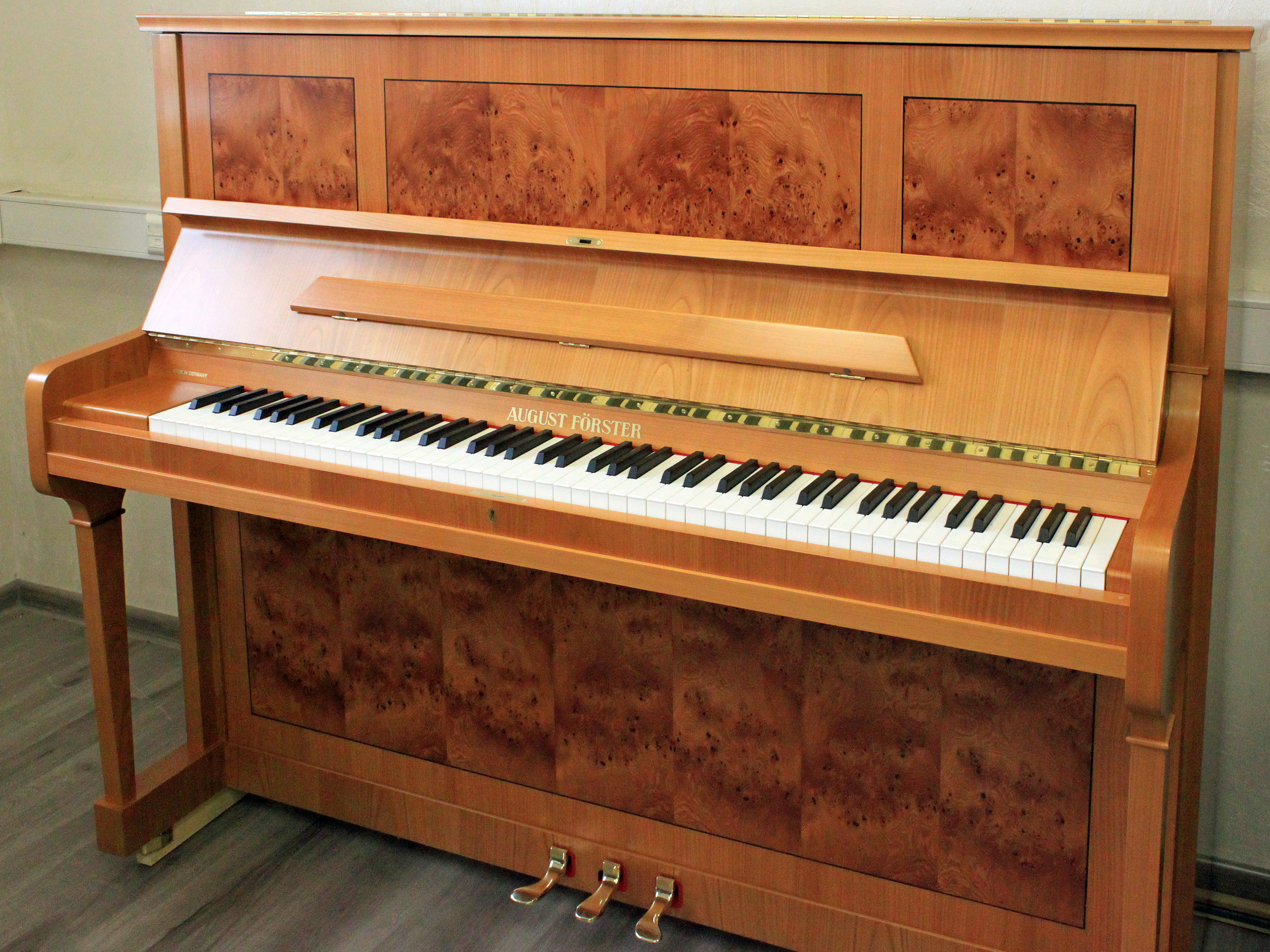 August Förster 125 Premium