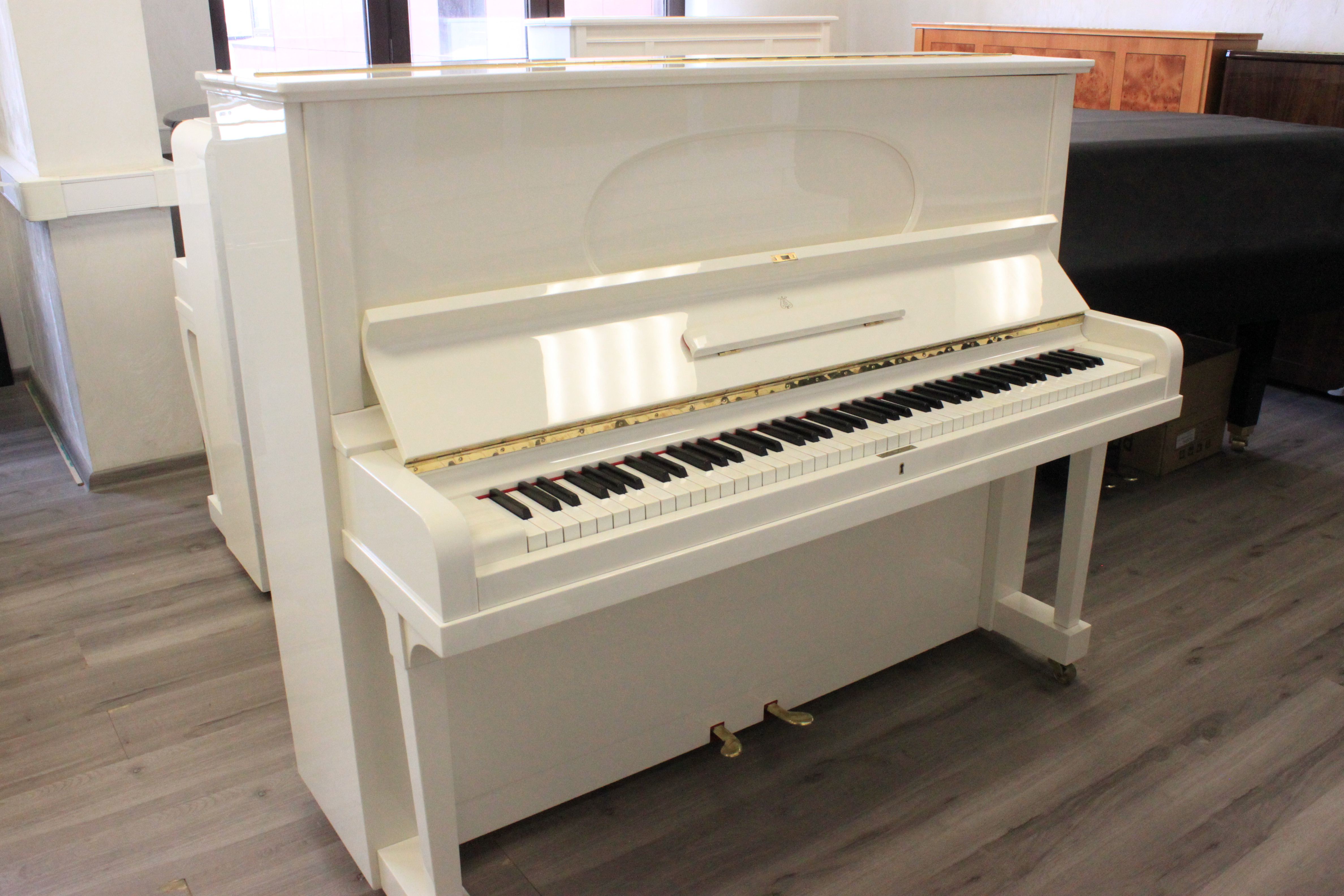 Пианино Steinway К-132