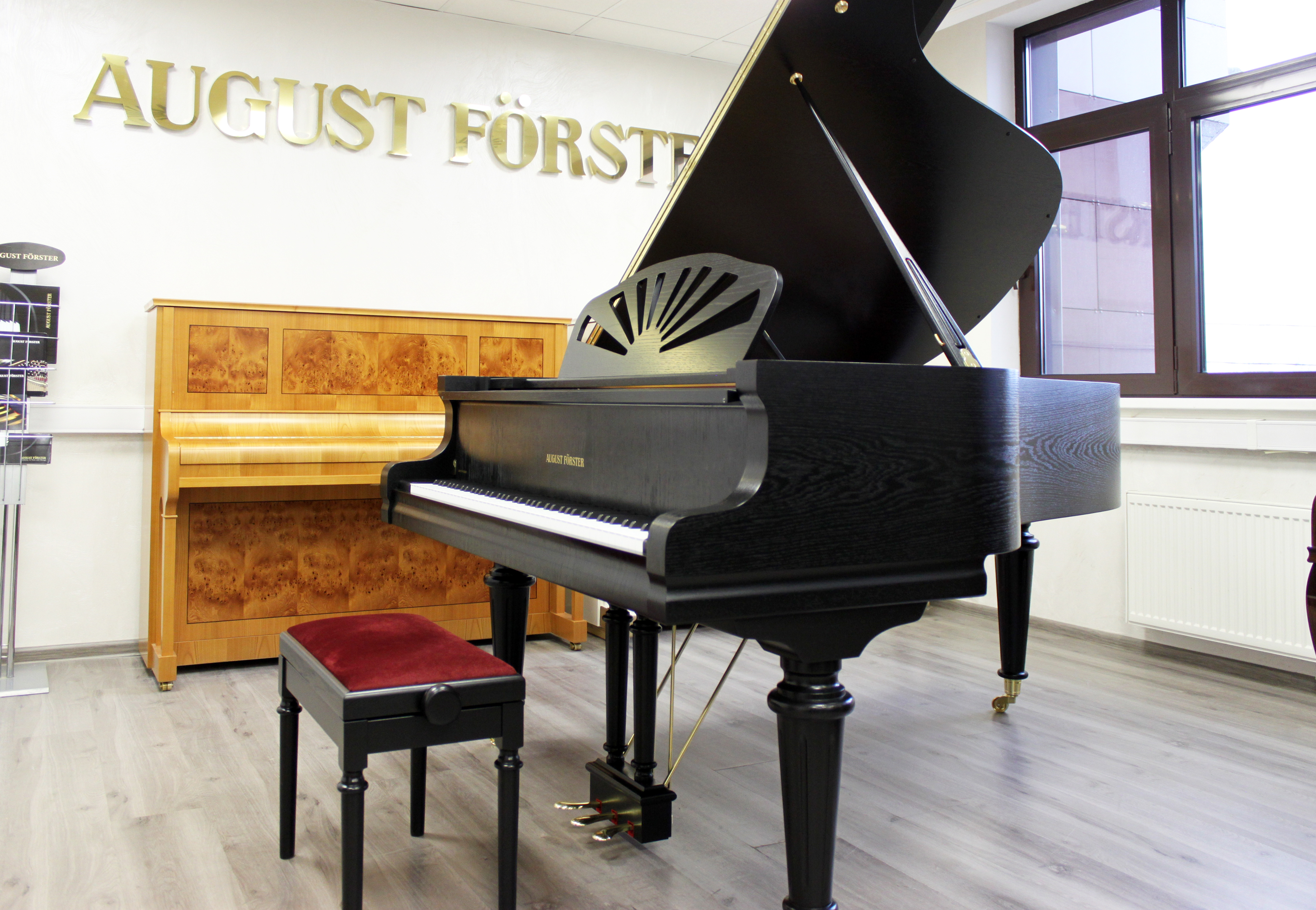 August Förster 190 Classic