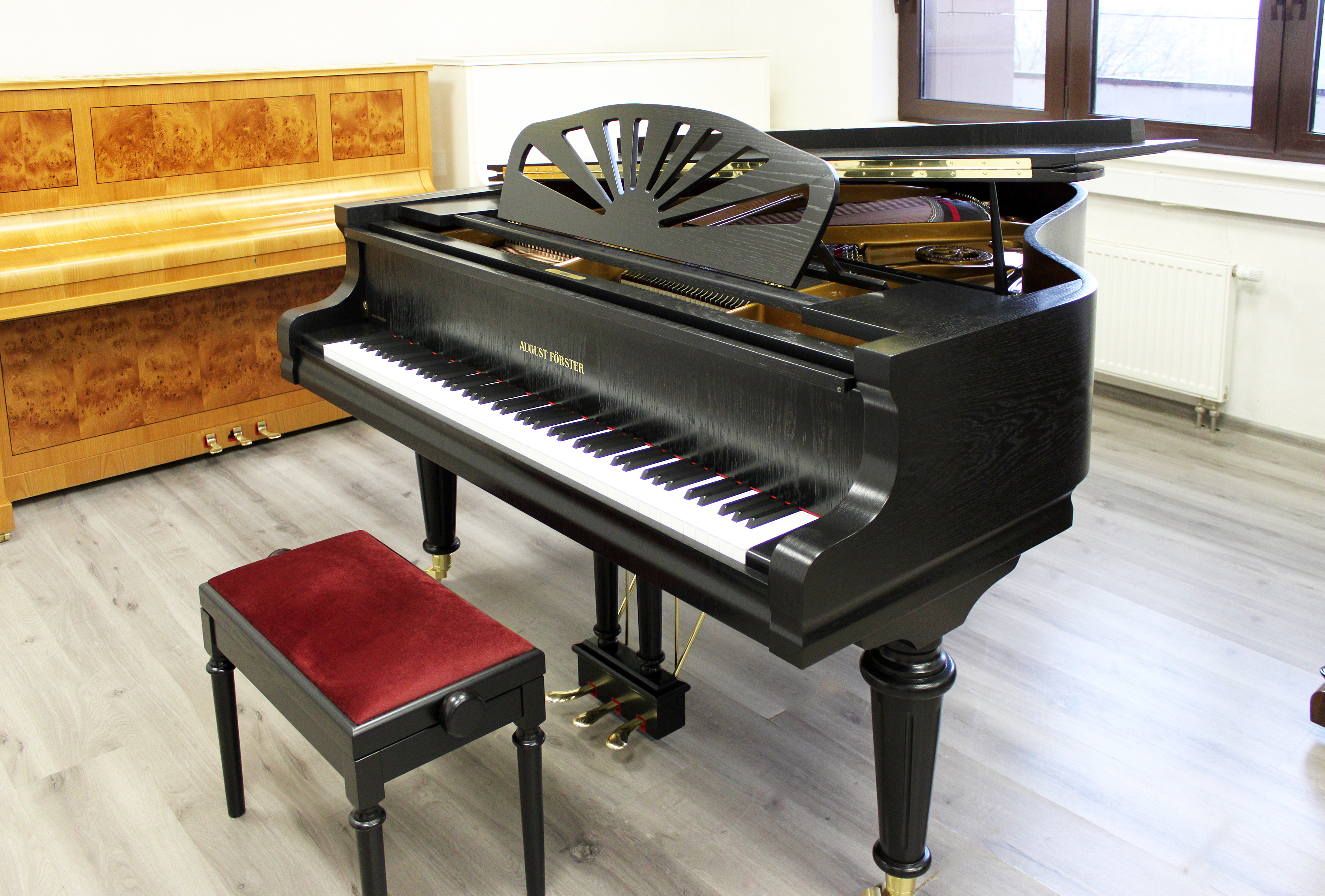 Кабинетный Аугуст Фёрстер 190 Классик