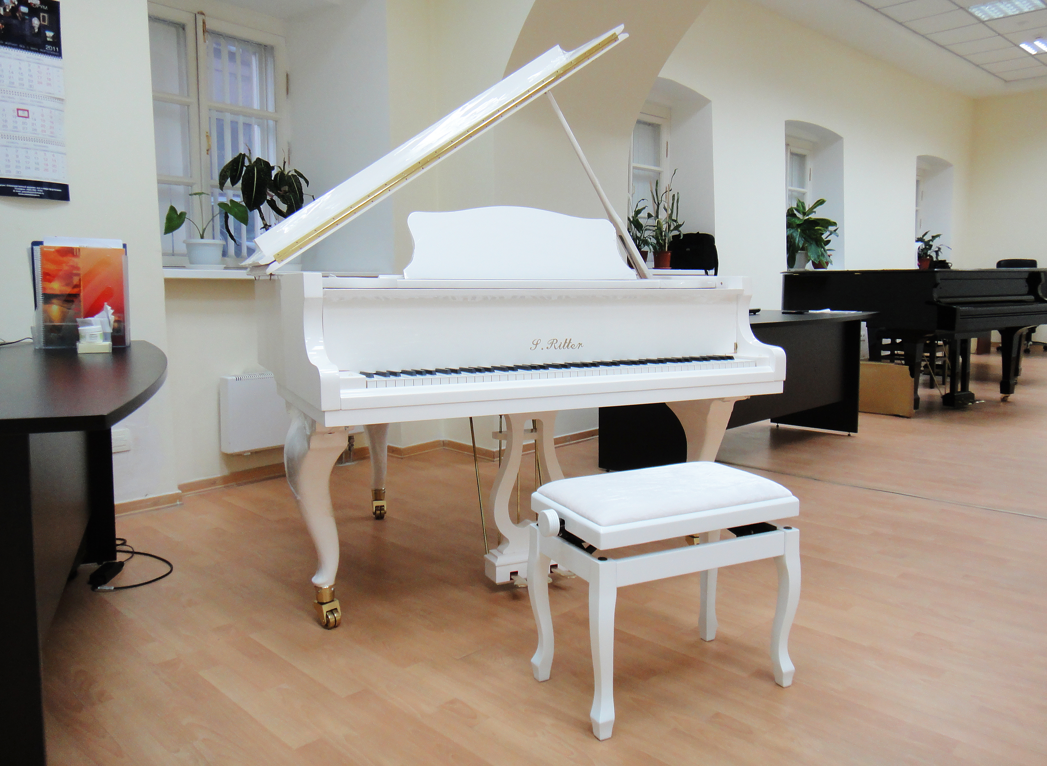 Белый мини (детский) рояль Риттер
