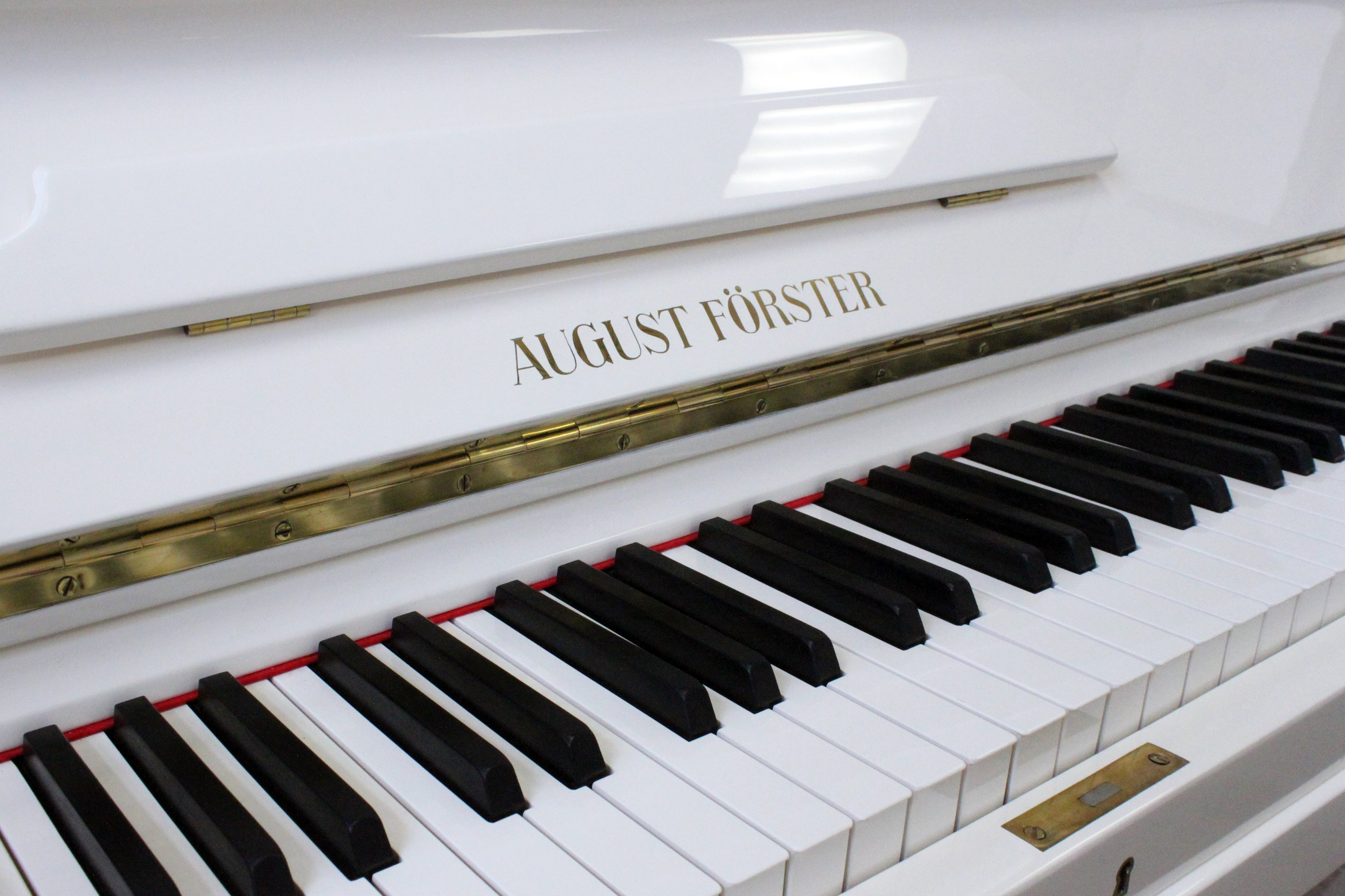 Клавиатура August Förster